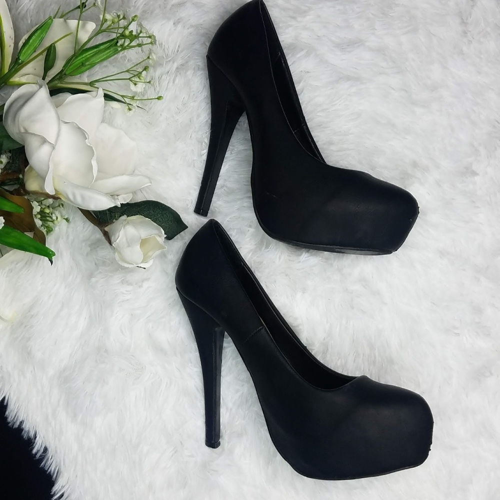 Black High Heels
